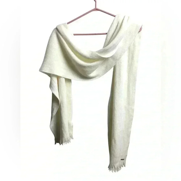 Calvin Klein 100% acrylic winter, white scarf,  12” wide by 72” long - Picture 1 of 6